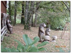 Salvezou sculpture famille ours