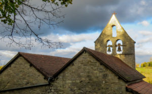 randonnée de Lamothe Cassel-mur-clocher-eglise-puycalvel