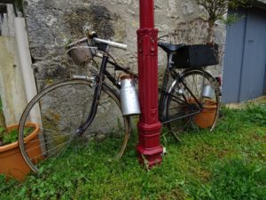 St Michel de Cours velo