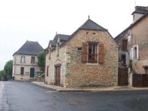 Uzech les Oules vue du village