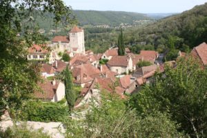 vue sur village St cirq Lapopie