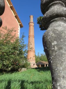 Boissières cheminée de l'ancienne briquèterie