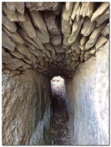 Savanac passage sous voute de l'ancien aqueduc romain