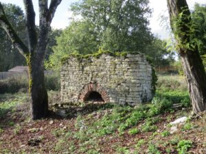 Nuzejouls Le Causse ancien four à pain