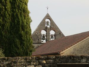 Mur clocher à l'église de Pradines dans le LOT