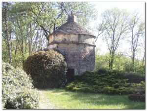 Pigeonnier à Beauregard dans le lot