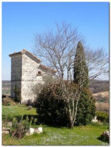 Pigeonnier dans le quercy blanc à Flaugnac