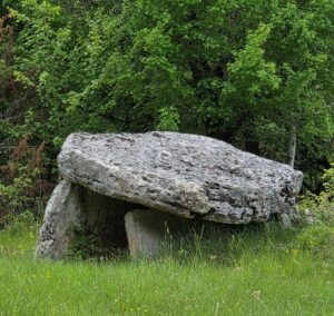 Dolmen sur la commune de Grèzes dans le LOT