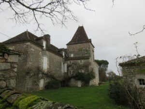 château de Carnac circuit de sauzet dans le LOT