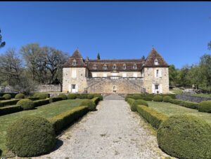 Chateau de Crabillé Montgesty dans le LOT