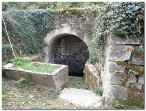 Ancien puits a Belfort du Quercy